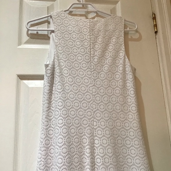 Lily Pulitzer Eyelet Lined Maxi Dress With Detail Neckline White Size Small - Picture 8 of 11